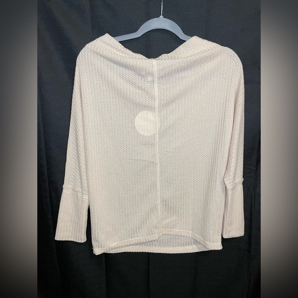 NWT Umgee Cowl Neck Dolman Waffle Top - Beige - Size Medium - Picture 7 of 7